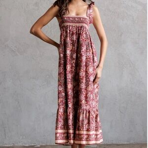 Storia Burgundy Floral Midi Dress Beautiful! NEW!